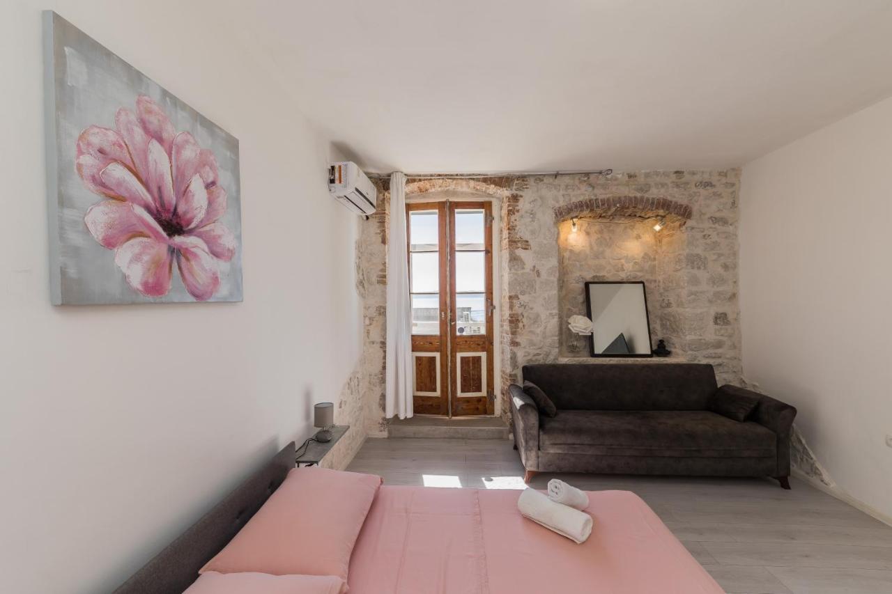 Seafront Apartments Karlo Kaštela Exteriér fotografie